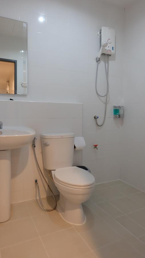 Airport Hostel Phuket Nai Yang Ngoại thất bức ảnh
