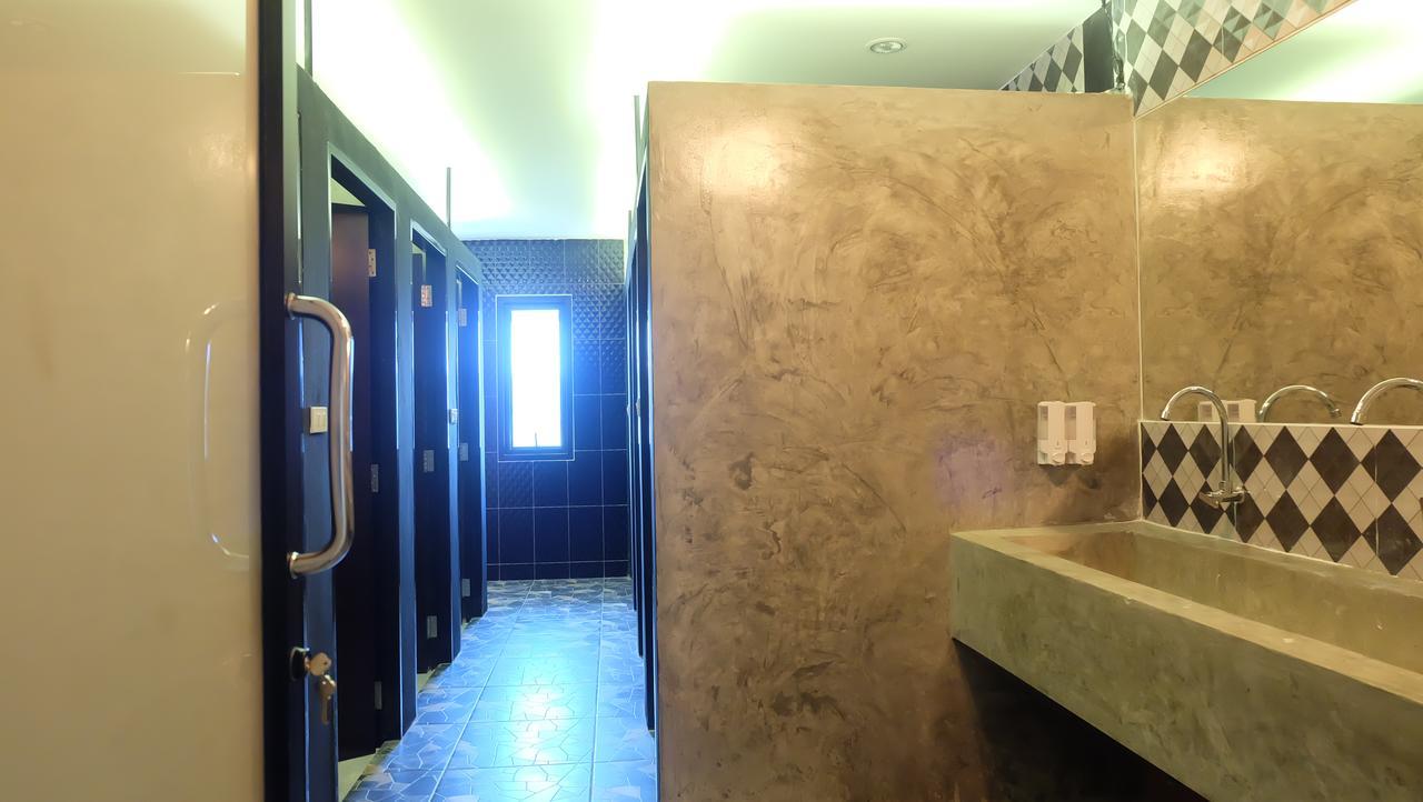 Airport Hostel Phuket Nai Yang Ngoại thất bức ảnh
